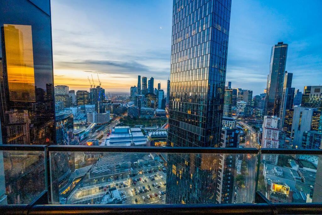 Luxe Haven - 42Nd Floor Panoramic City Views 멜번 외부 사진